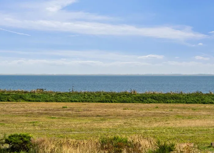 Apartment Theis - 100m From The Sea By Interhome *